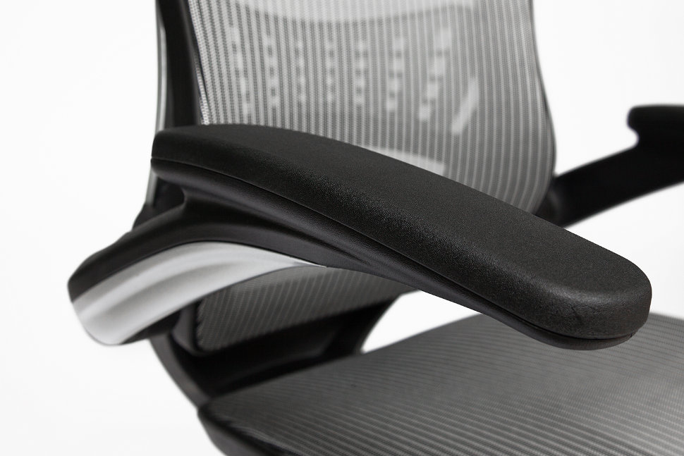 Кресло руководителя Mesh-1